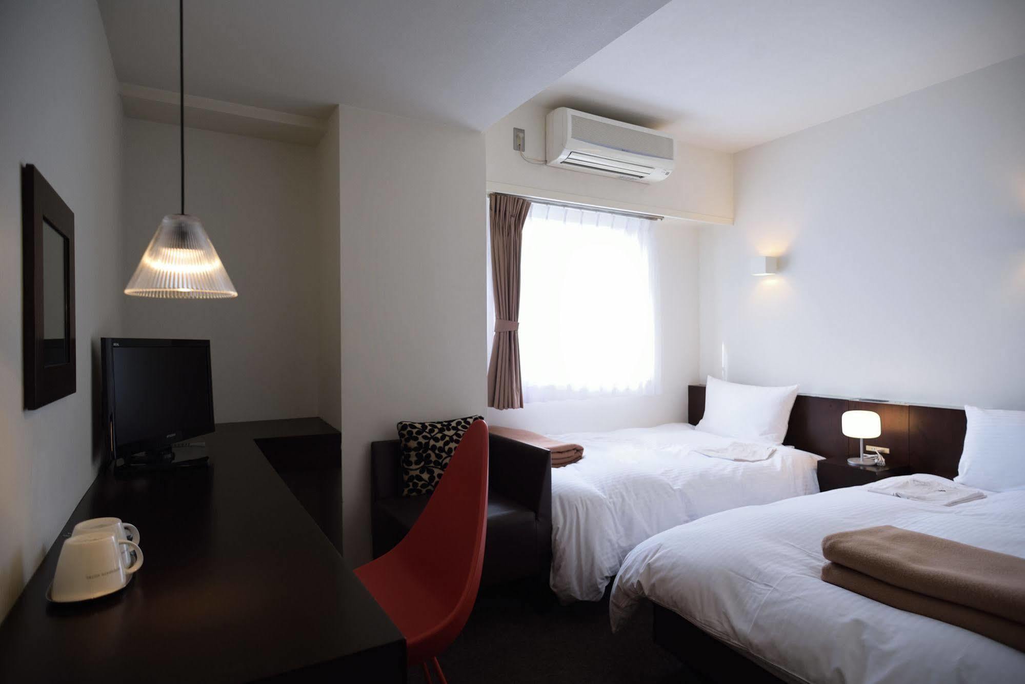 7 Days Hotel Plus Kōchi Zewnętrze zdjęcie